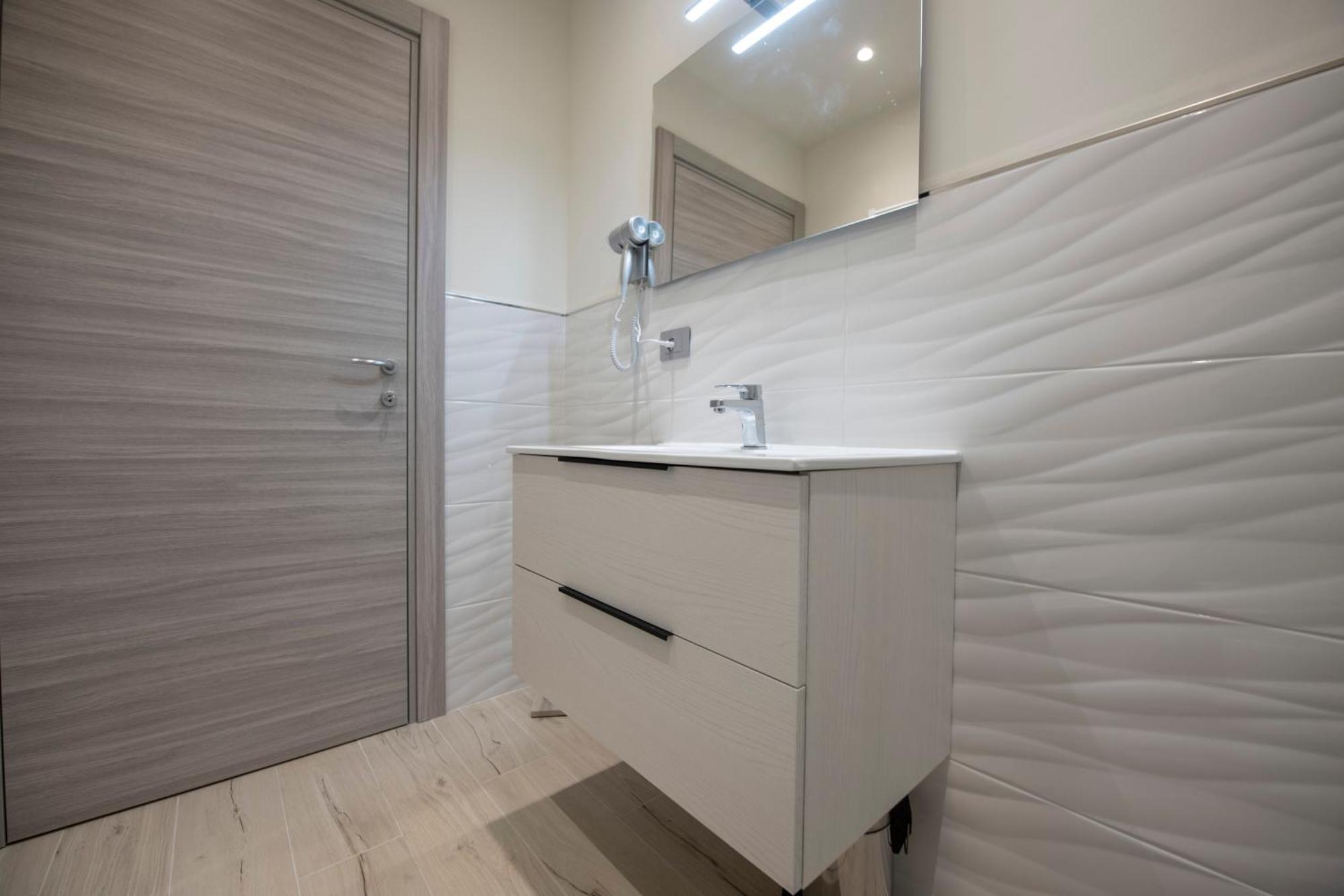 243B - Appartamento Mignon - Sara Home Chiavari, 200Metri Dal Mare Exteriér fotografie